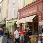Walking through L'Isle-sur-la-Sorgue
