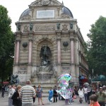 Bubble blowing in Saint-Michel
